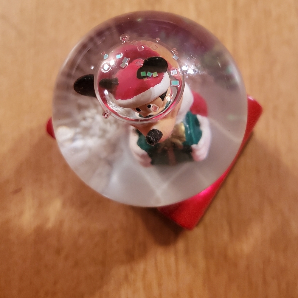 2003 DISNEY SANTA MICKEY MOUSE IN SLEIGH JCPENNEY MINI GLASS SNOW GLOBE HOLIDAY - Picture 7 of 8